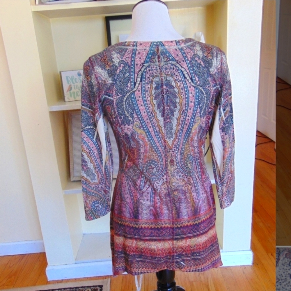 World Unity Tunic Top Size Small - Picture 2 of 6